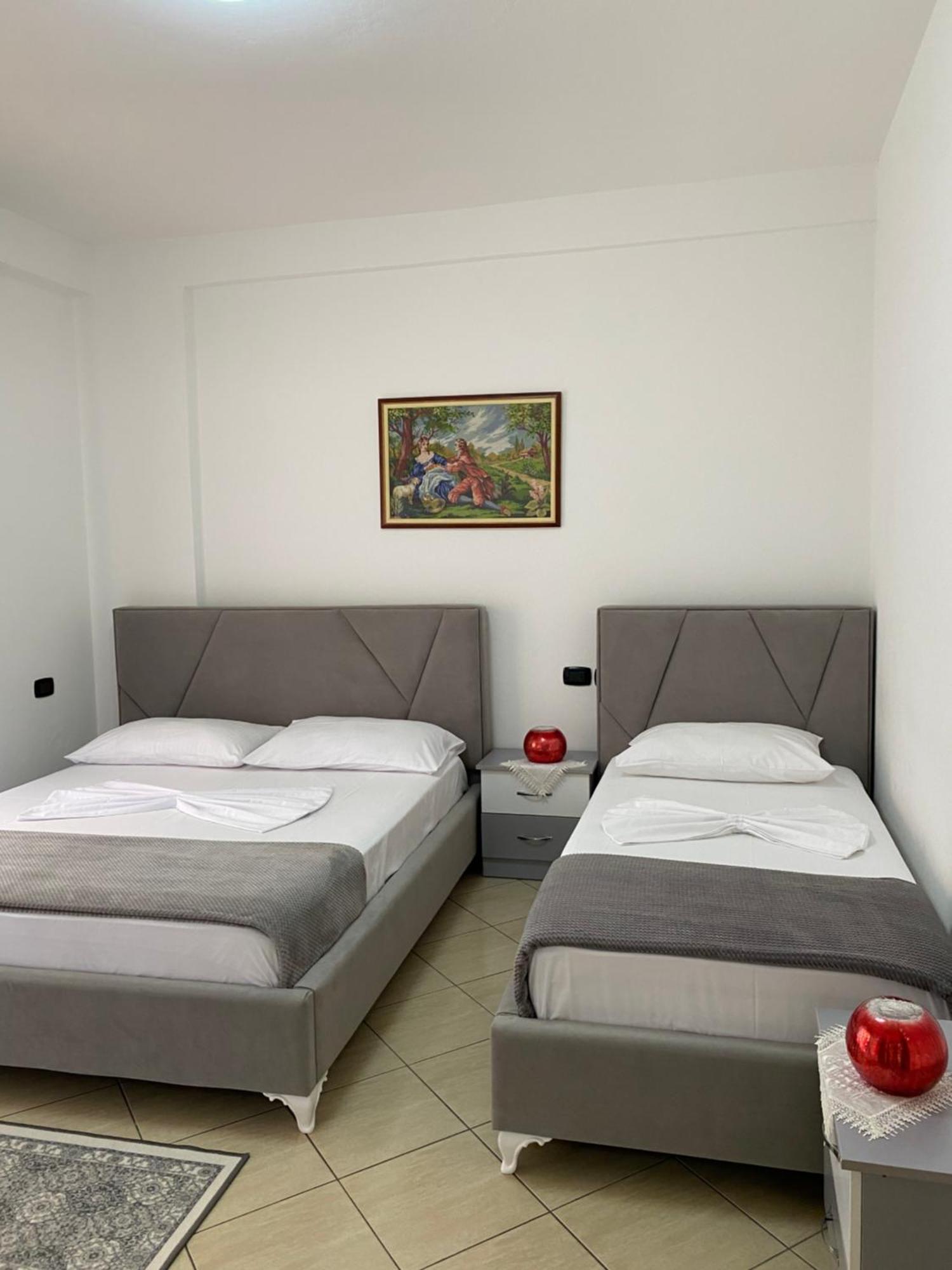 Rikardo Apartament Apartment Vlore Exterior photo