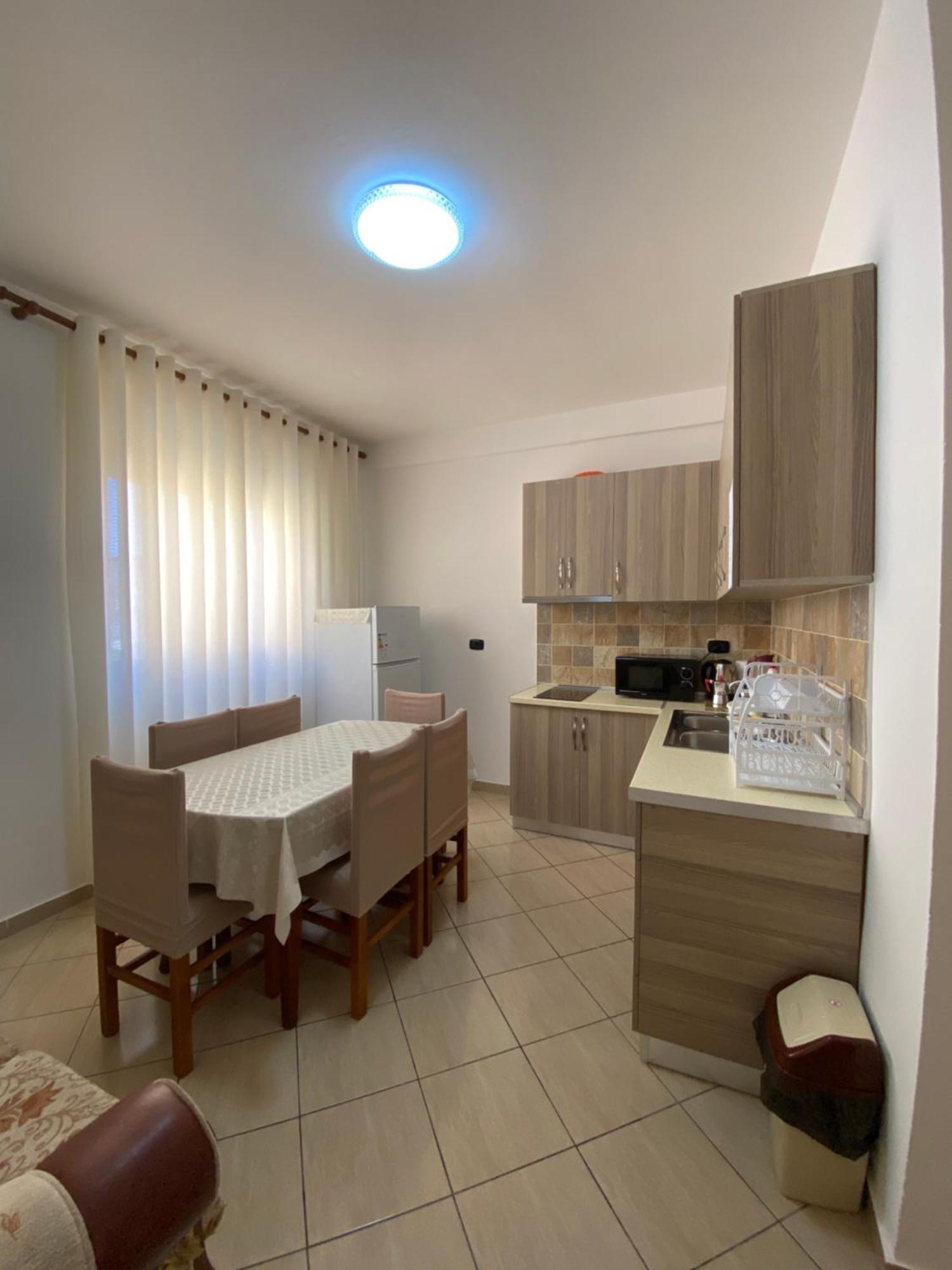 Rikardo Apartament Apartment Vlore Exterior photo