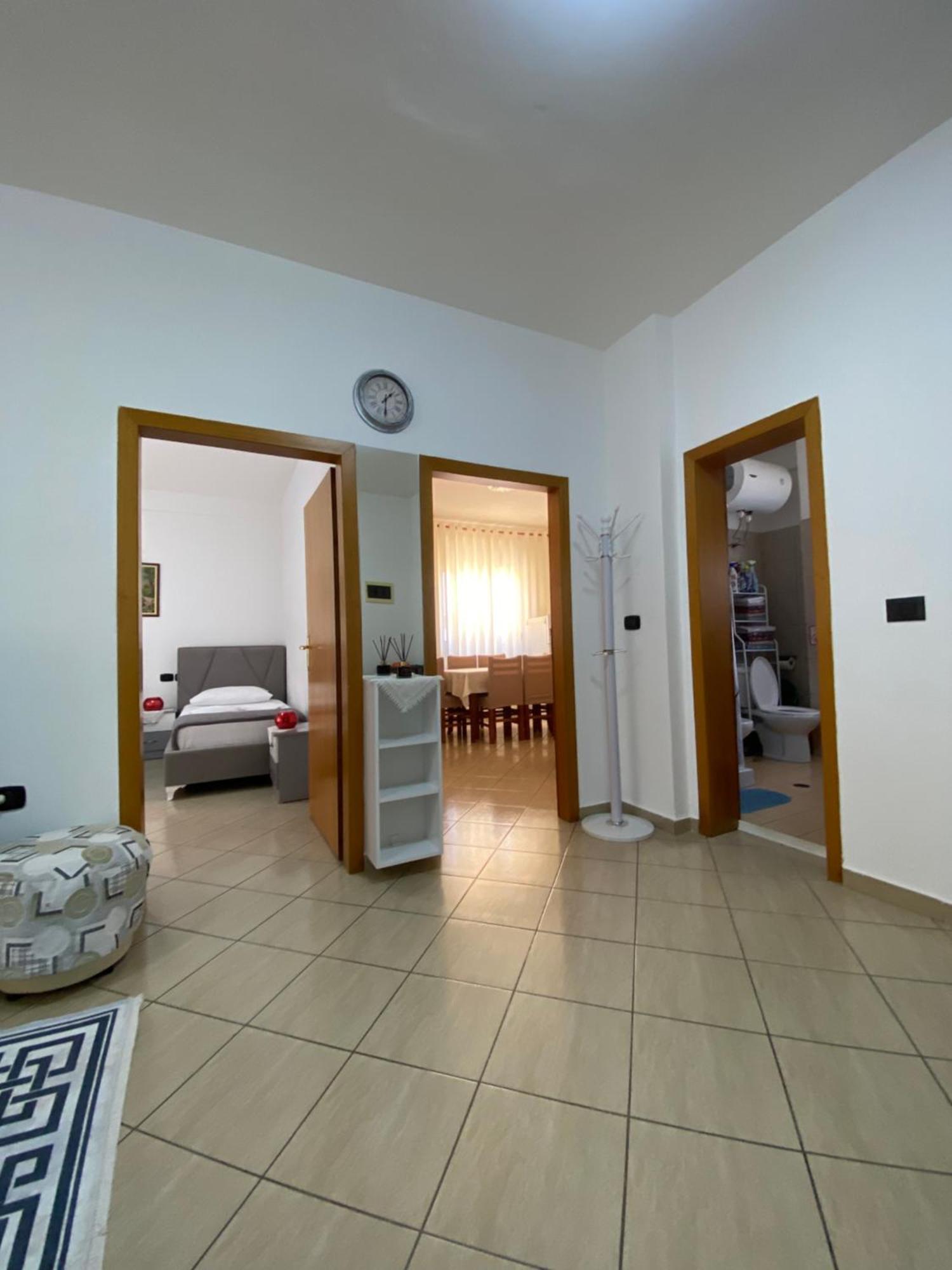 Rikardo Apartament Apartment Vlore Exterior photo